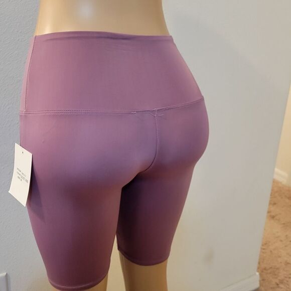 BRAND NEW DYSTY LAVENDER SHORT  LEGGING - Picture 12 of 16